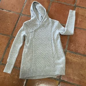 American Eagle outfitters, small women’s hooded sweater